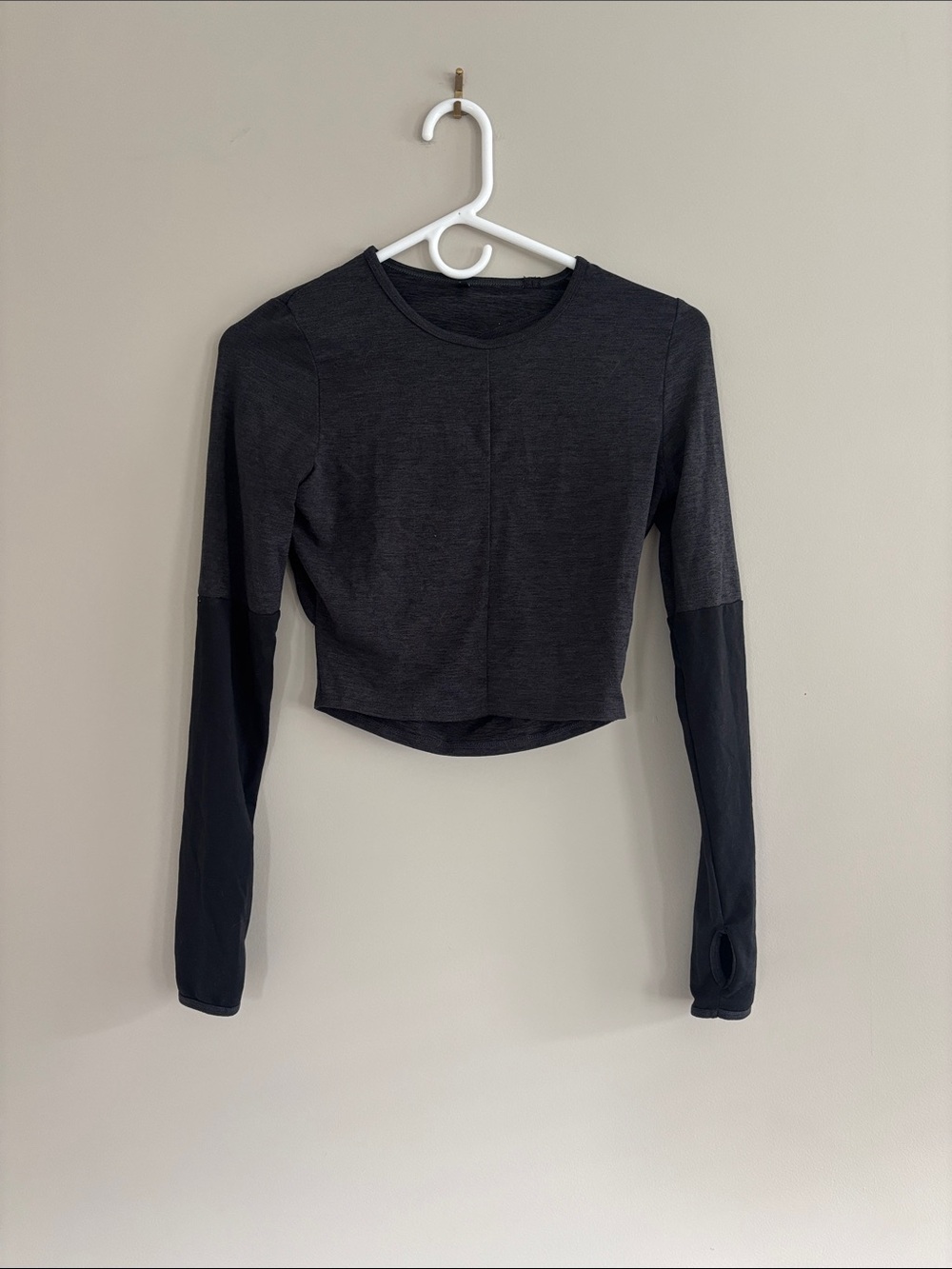 Gymshark Black Long-Sleeve Cropped Performance Top